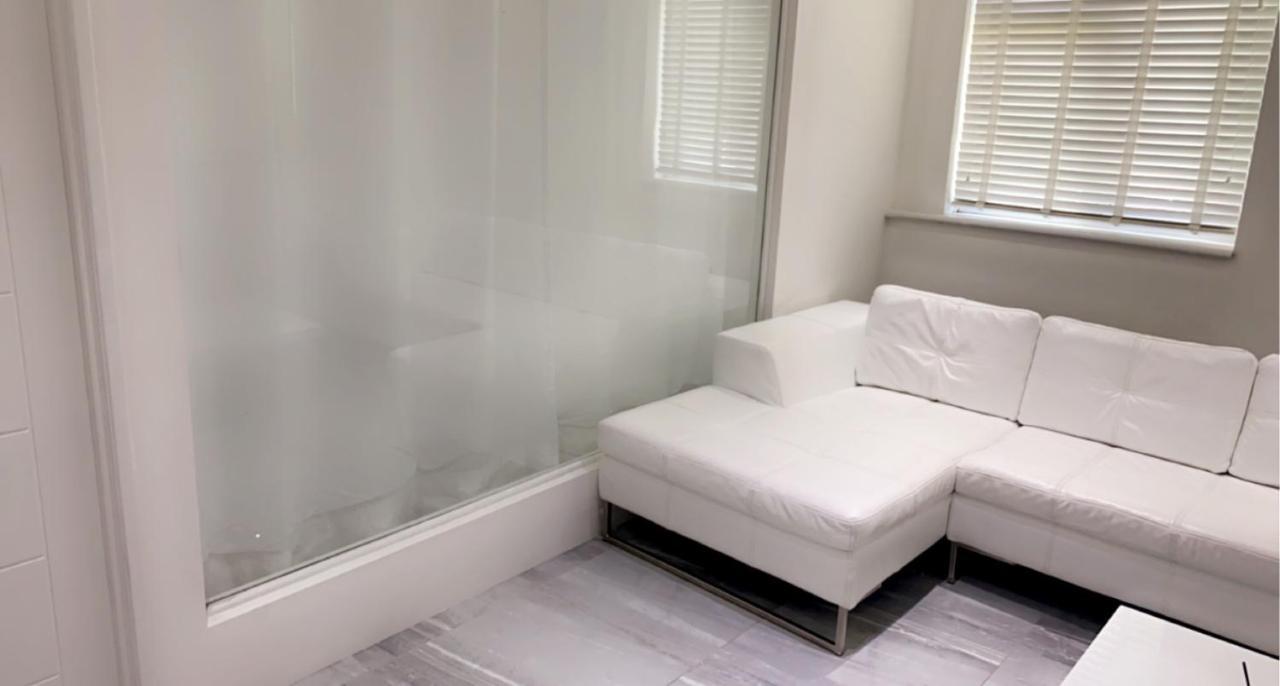 Luxurious High Spec 1 Bedroom Apartment In London Eltham Exterior photo